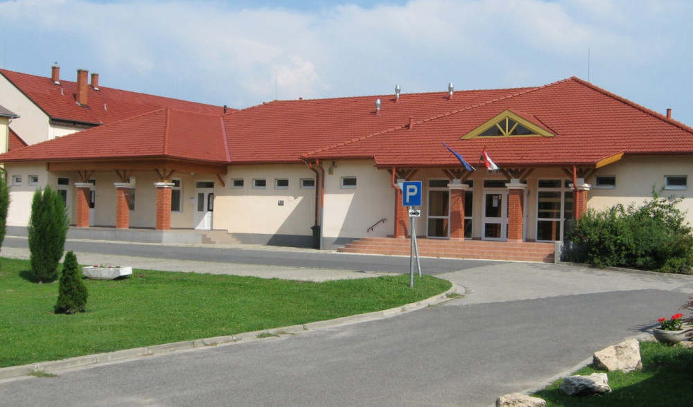 K&ouml;zmeghallgat&aacute;s