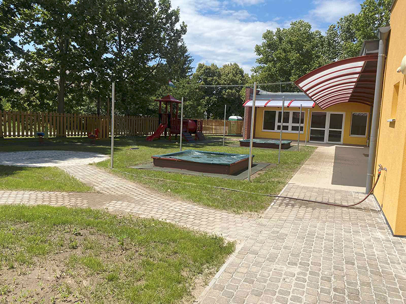 Nyuszi bölcsőde bővítése Nyúl községben
