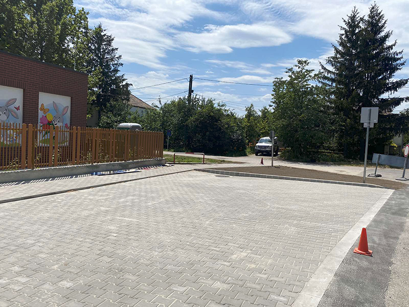 Nyuszi bölcsőde bővítése Nyúl községben